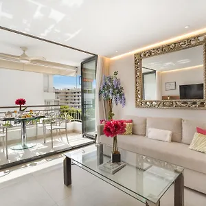Apartment Elegant Beachside, Marbella